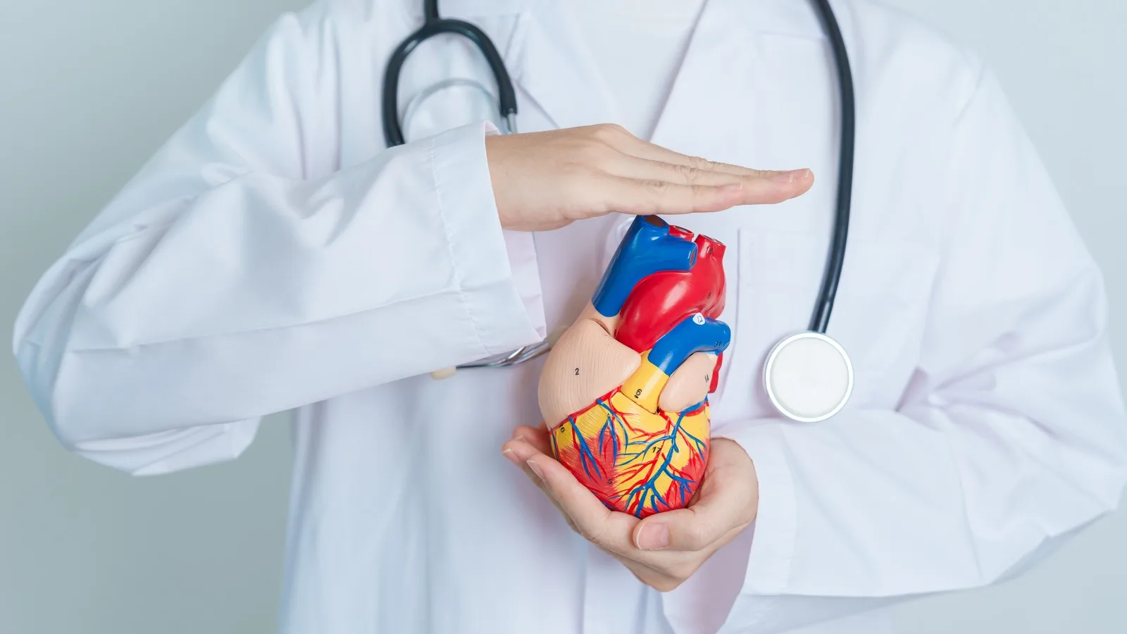 ¿Qué médico trata reestenosis coronaria en CDMX?